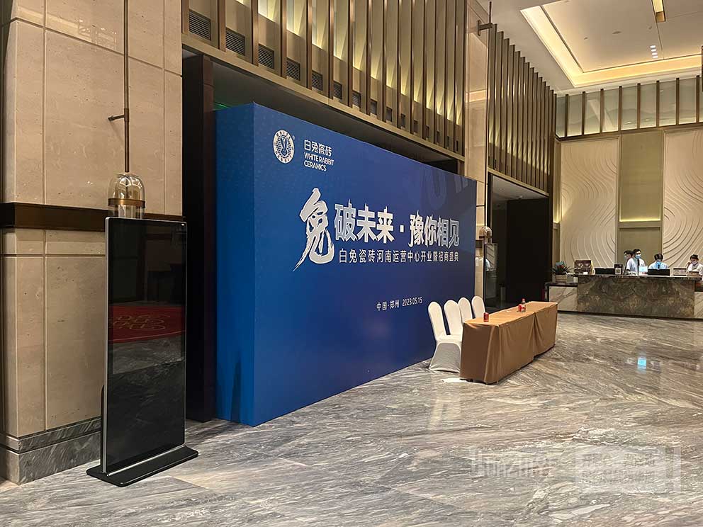 桁架出租與廣告畫面結合：打造高效宣傳的完美組合