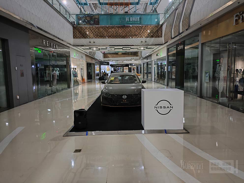鄭州地臺(tái)出租是怎么布置商場(chǎng)內(nèi)臨時(shí)車展的呢